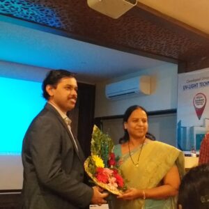 Dr. Amol Lunkad Indira IVF Award 01